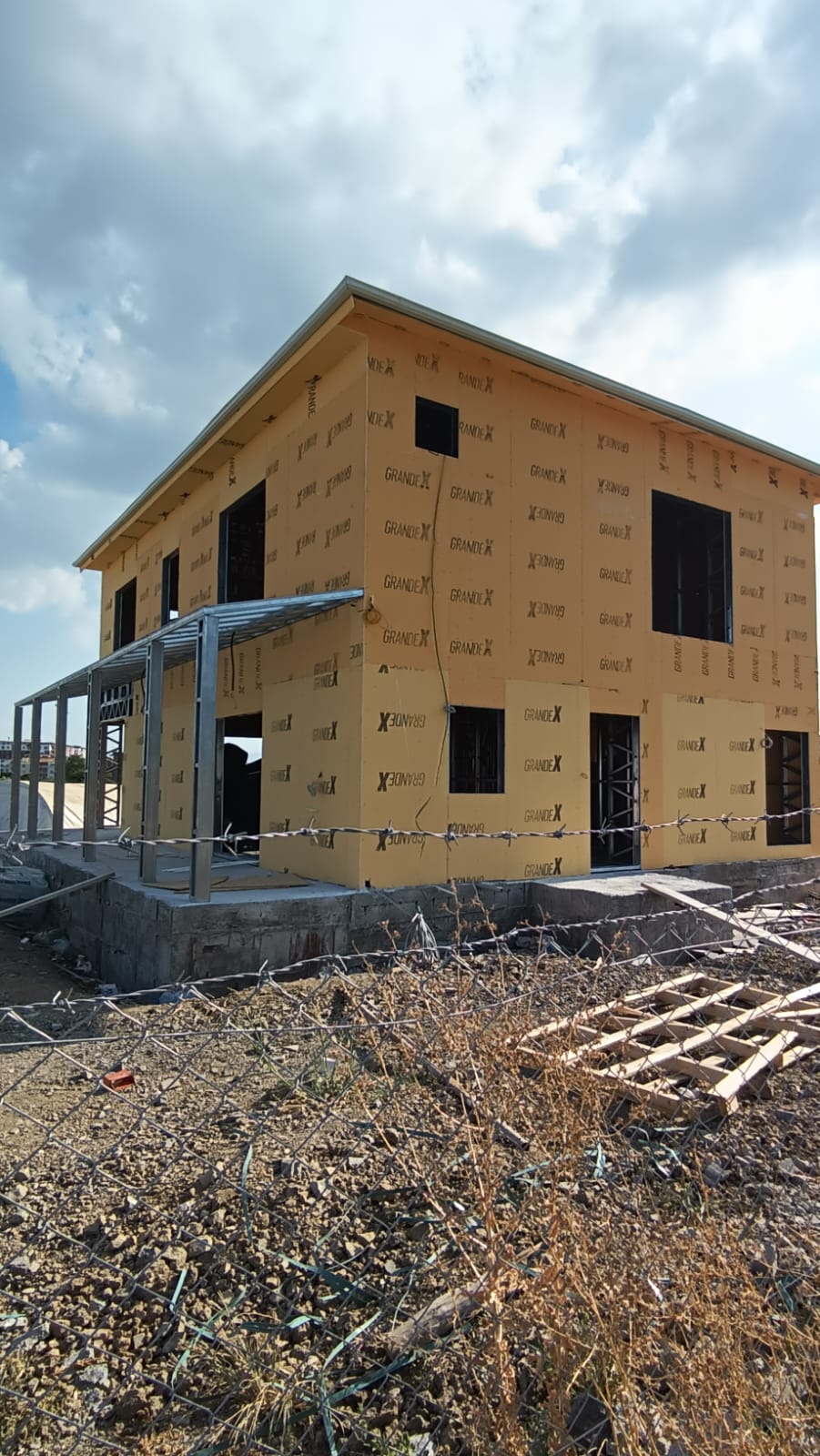 Hafif Çelik 2 Kat Verendalı Ev - Görsel 2